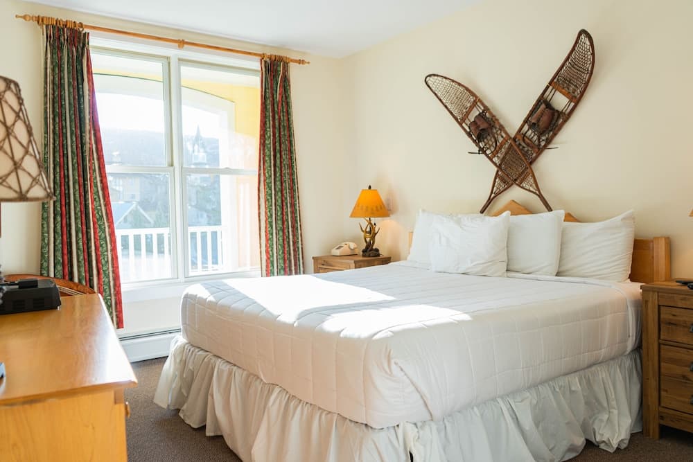 Long Trail House at Stratton Mountain Resort interior in Stratton, VT — gallery photo 2
