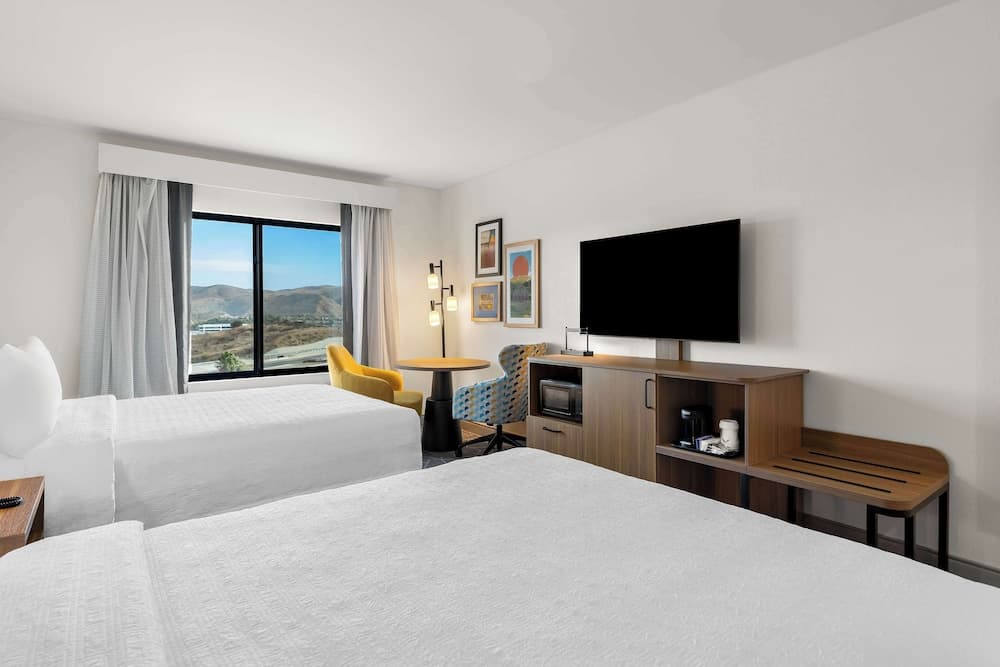 Hampton Inn & Suites Corona, Ca gallery photo in Corona, CA — image 33