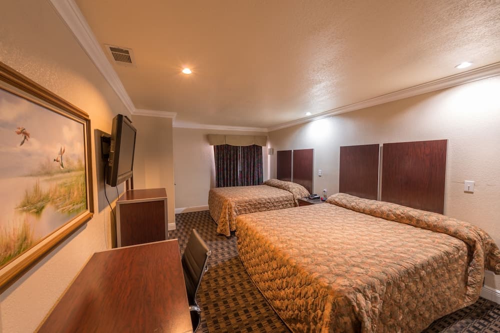 Edgewater Inn Reedley gallery photo in Reedley, CA — image 20