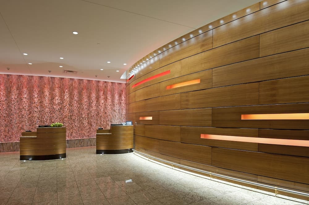 Radisson Plaza Hotel at Kalamazoo Center gallery photo in Kalamazoo, MI — image 93