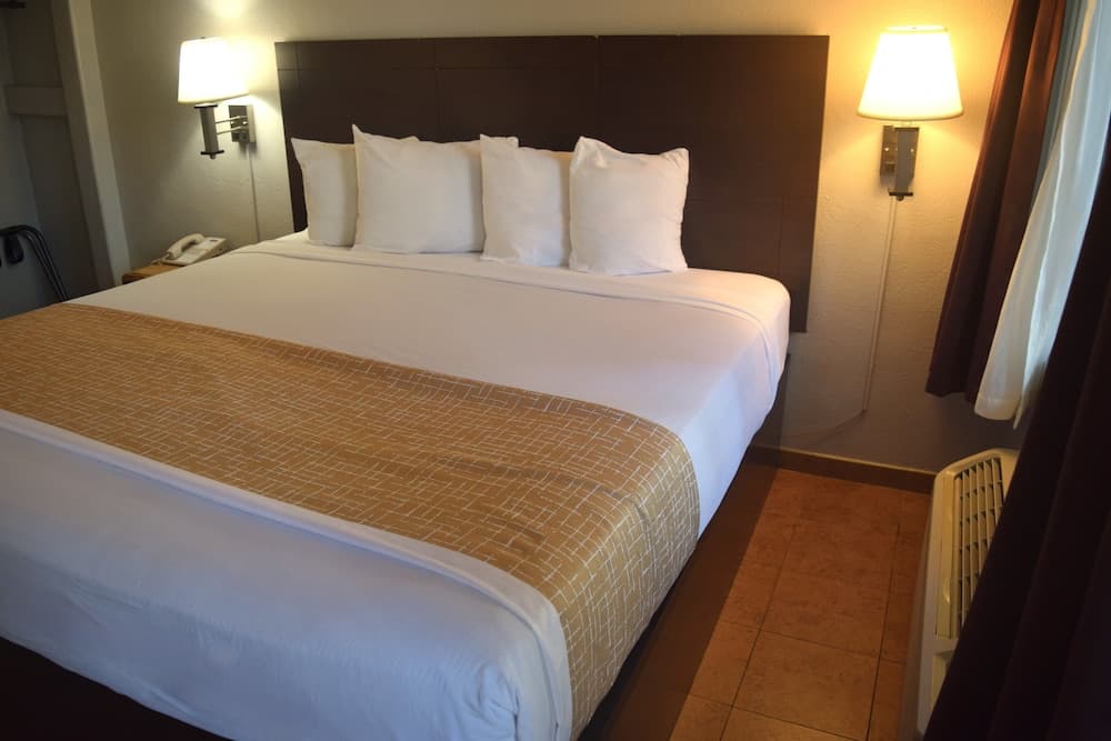 SF Central Hotel property views in San Francisco, CA — gallery photo 3
