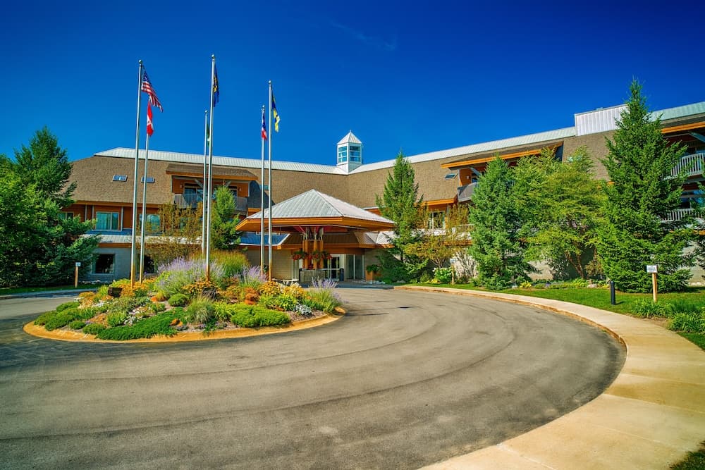 The Lodge at Cedar River, Shanty Creek Resort featured exterior or lobby in Bellaire, MI — similar hotel