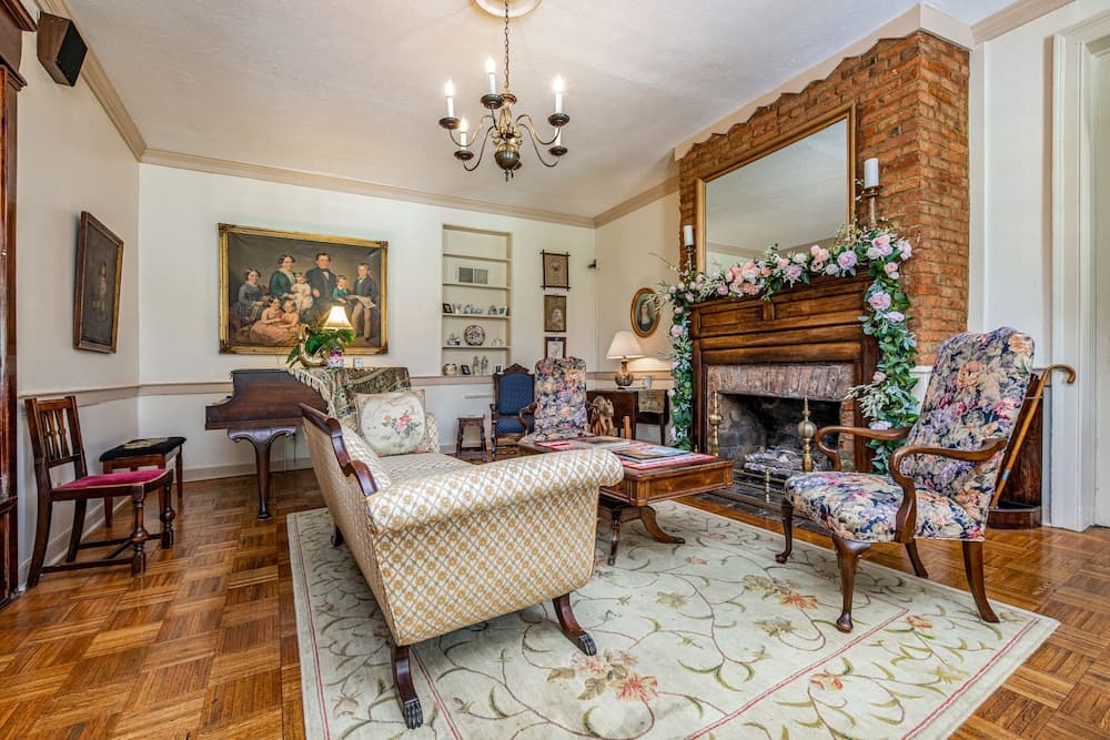 Wayside Inn gallery photo in Middletown, VA — image 98