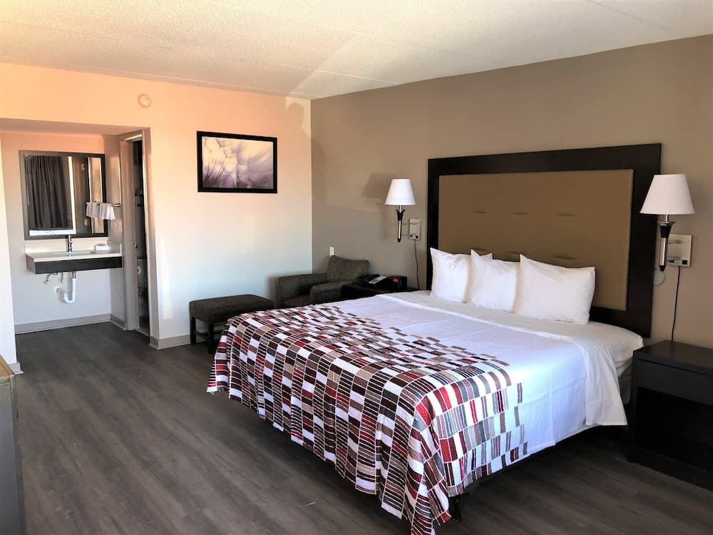 Red Roof Inn Greenville, NC gallery photo in Greenville, NC — image 5