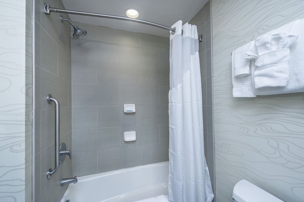 Holiday Inn Express & Suites Charleston Arpt-Conv Ctr Area gallery photo in North Charleston, SC — image 4