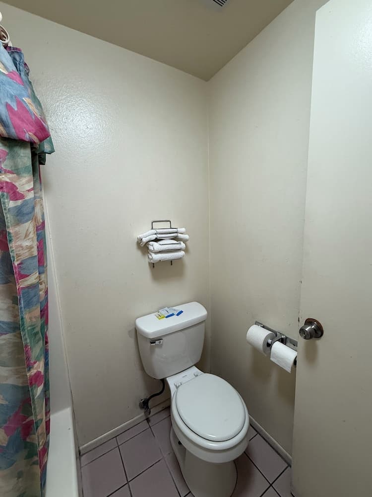 New Budget Inn gallery photo in Victorville, CA — image 10