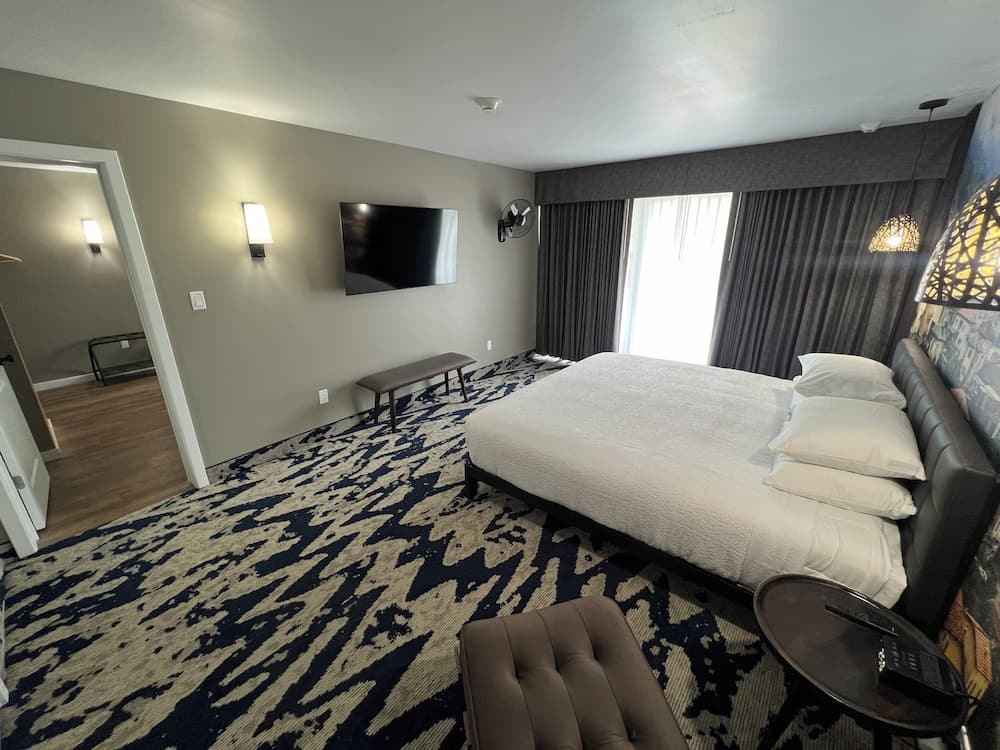 Lighthouse Inn & Suites — hotel in Hannibal, Missouri