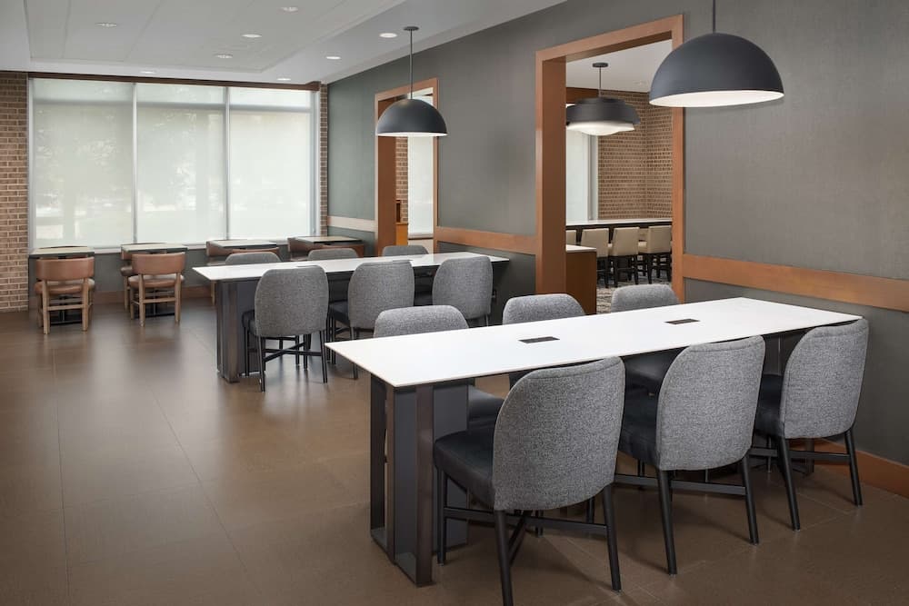 Hyatt Place Houston/Sugar Land gallery photo in Sugar Land, TX — image 11