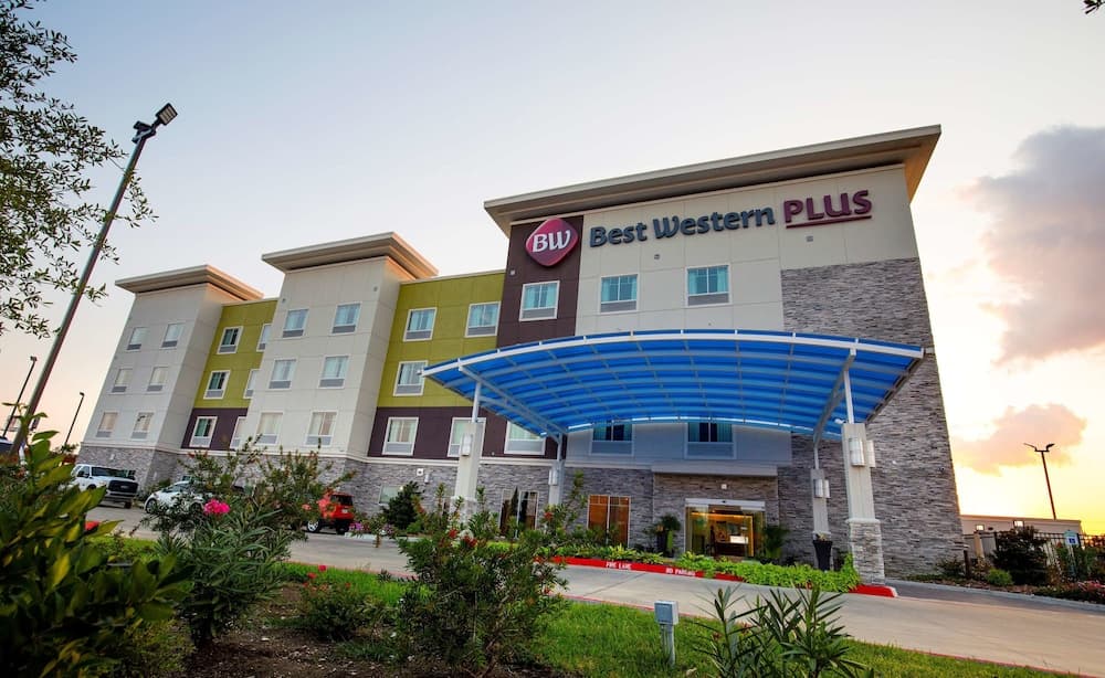 Holiday Inn Express And Suites Pasadena Houston Southeast by IHG gallery photo in Pasadena, TX — image 19