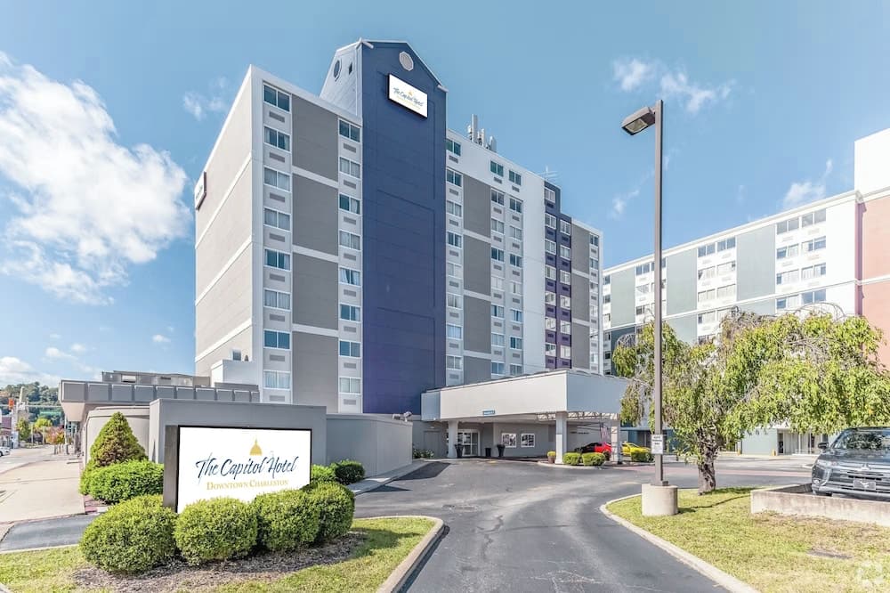 The Capitol Hotel — hotel in Charleston, West Virginia