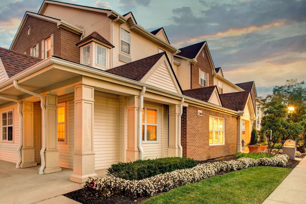 TownePlace Suites by Marriott Gahanna featured exterior or lobby in Columbus, OH — similar hotel