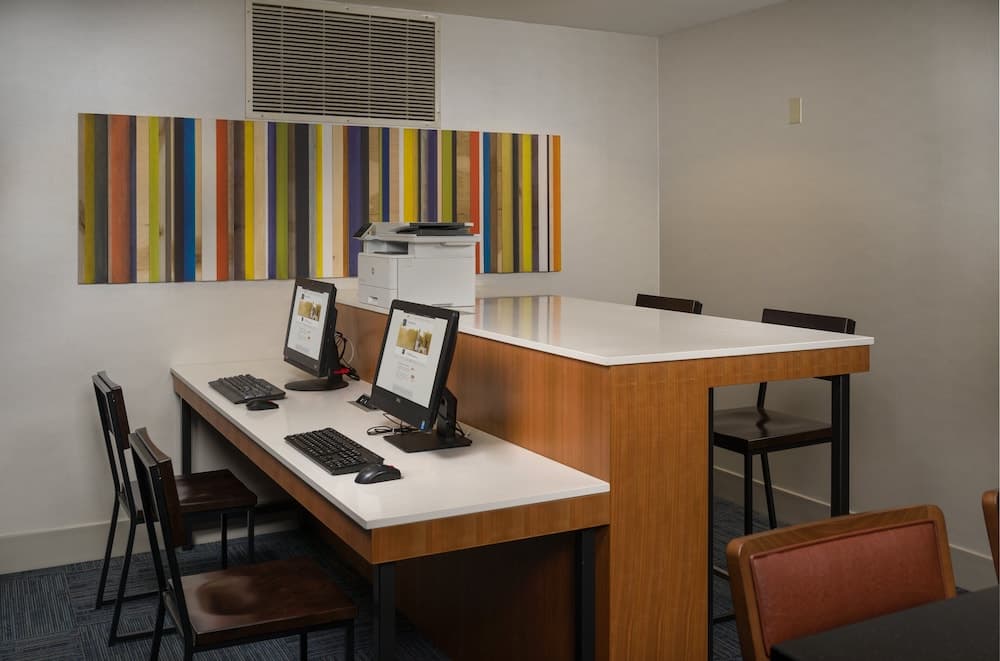 Holiday Inn Express Hotel & Suites Independence-Kansas City by IHG gallery photo in Independence, MO — image 8