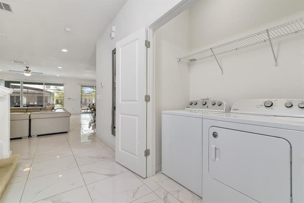 Enchanted Fantasy property views in Kissimmee, FL — gallery photo 3