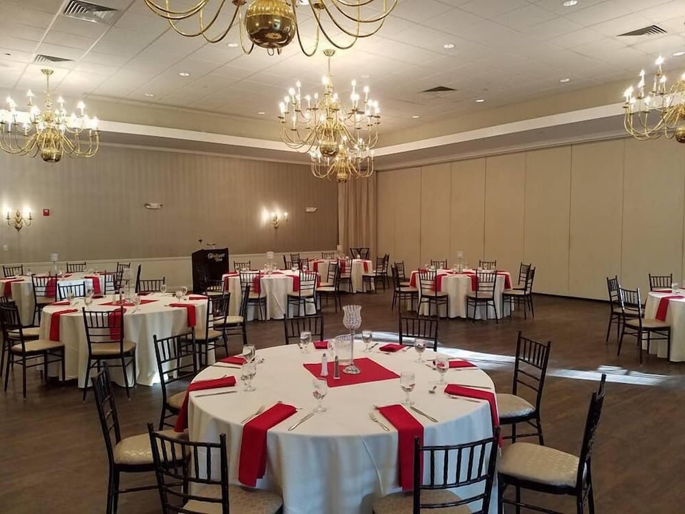 Chocksett Inn and Restaurant gallery photo in Sterling — image 30
