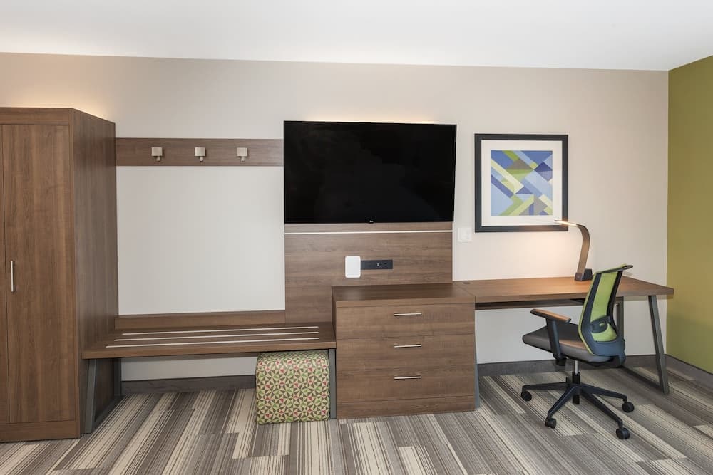 Holiday Inn Express & Suites Hudson I-94 by IHG gallery photo in Hudson, WI — image 19