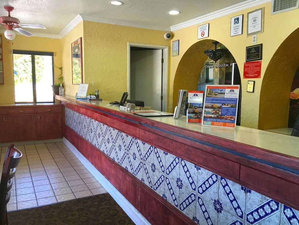 Americas Best Value Inn & Suites Joshua Tree National Park interior in Yucca Valley, CA — gallery photo 2