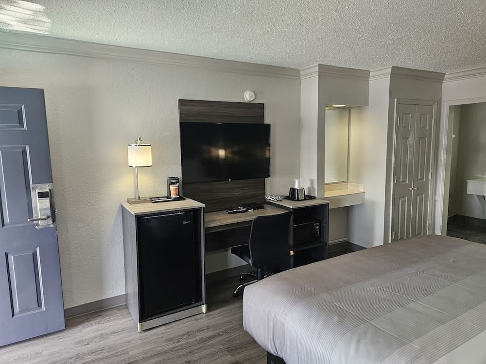 Quality Inn & Suites gallery photo in Metairie, LA — image 16