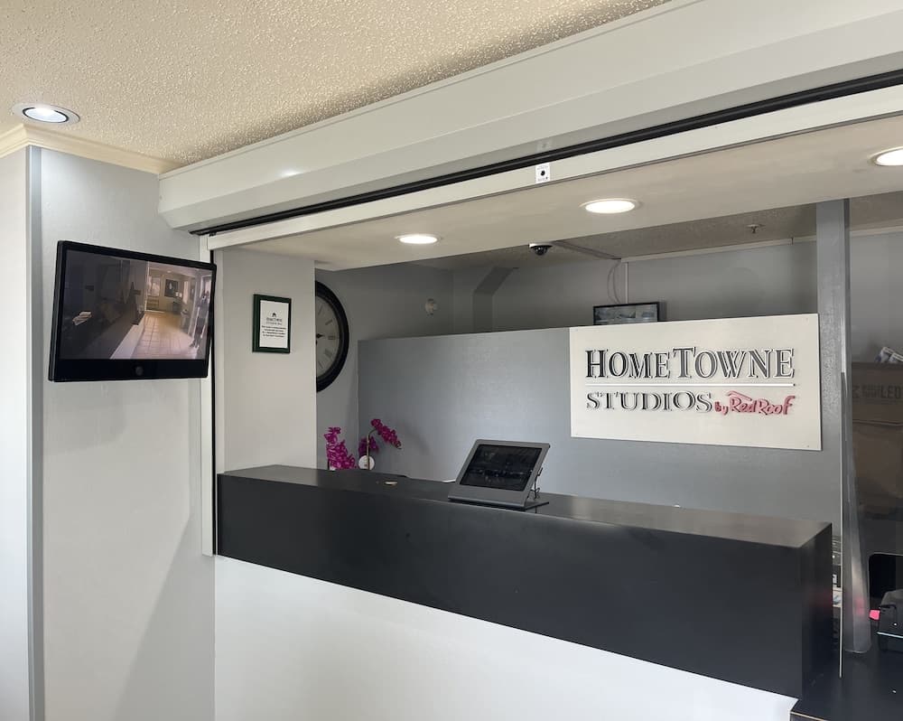 HomeTowne Studios & Suites by Red Roof Greensboro interior in Greensboro, NC — gallery photo 2