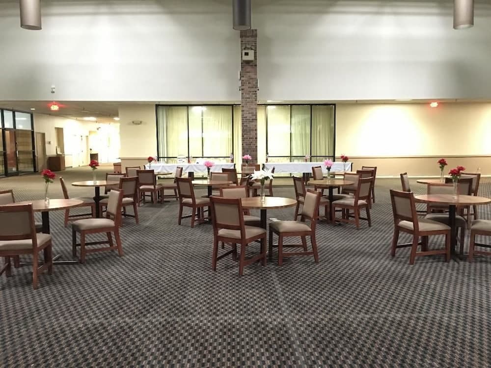 Quality Inn property views in Houghton Lake, MI — gallery photo 3