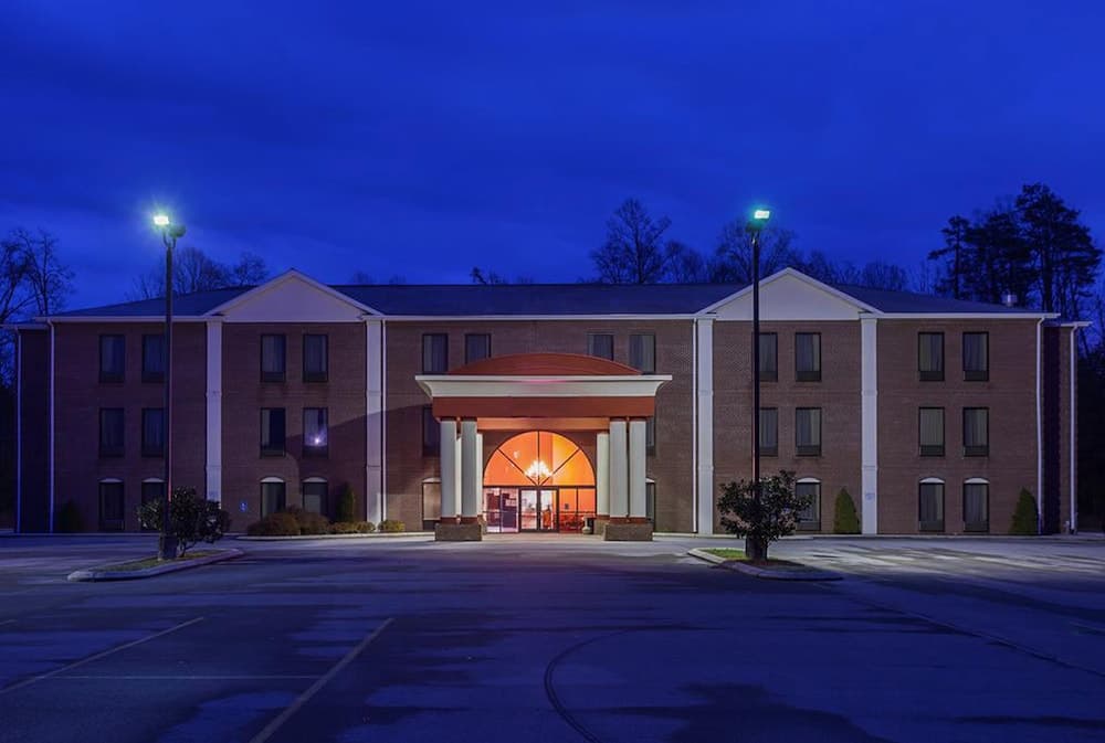 FairBridge Inn Express Whitley City featured exterior or lobby in Whitley City, KY — similar hotel