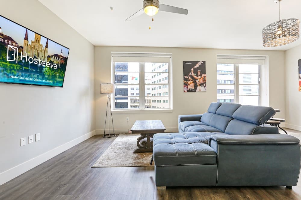 Pet-Friendly Oasis Close to French Quarter property views in New Orleans, LA — gallery photo 3