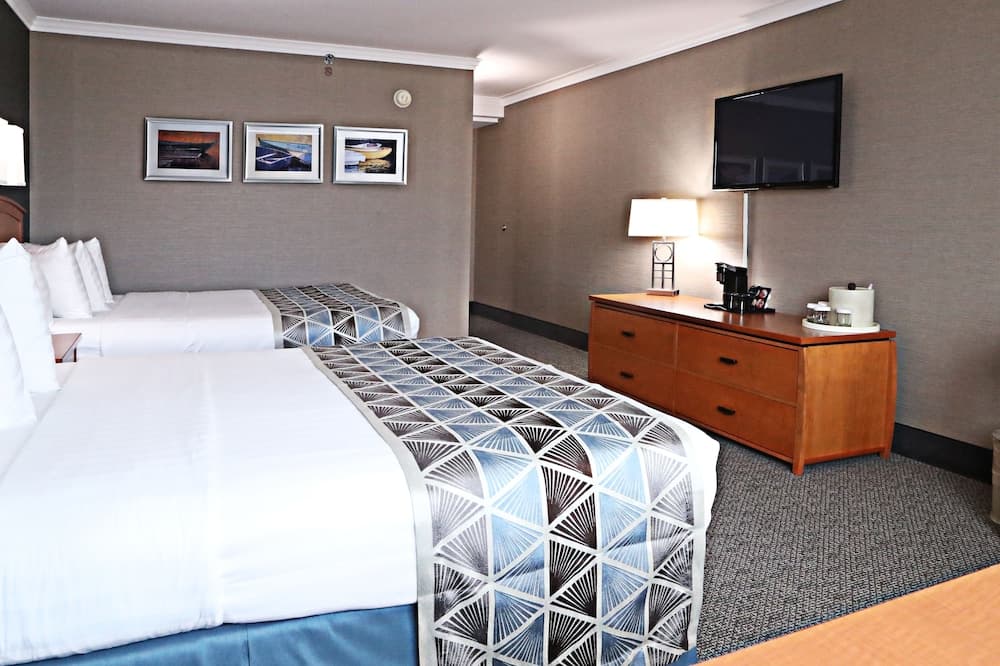 Emerald Queen Hotel & Casino - Fife interior in Fife, WA — gallery photo 2