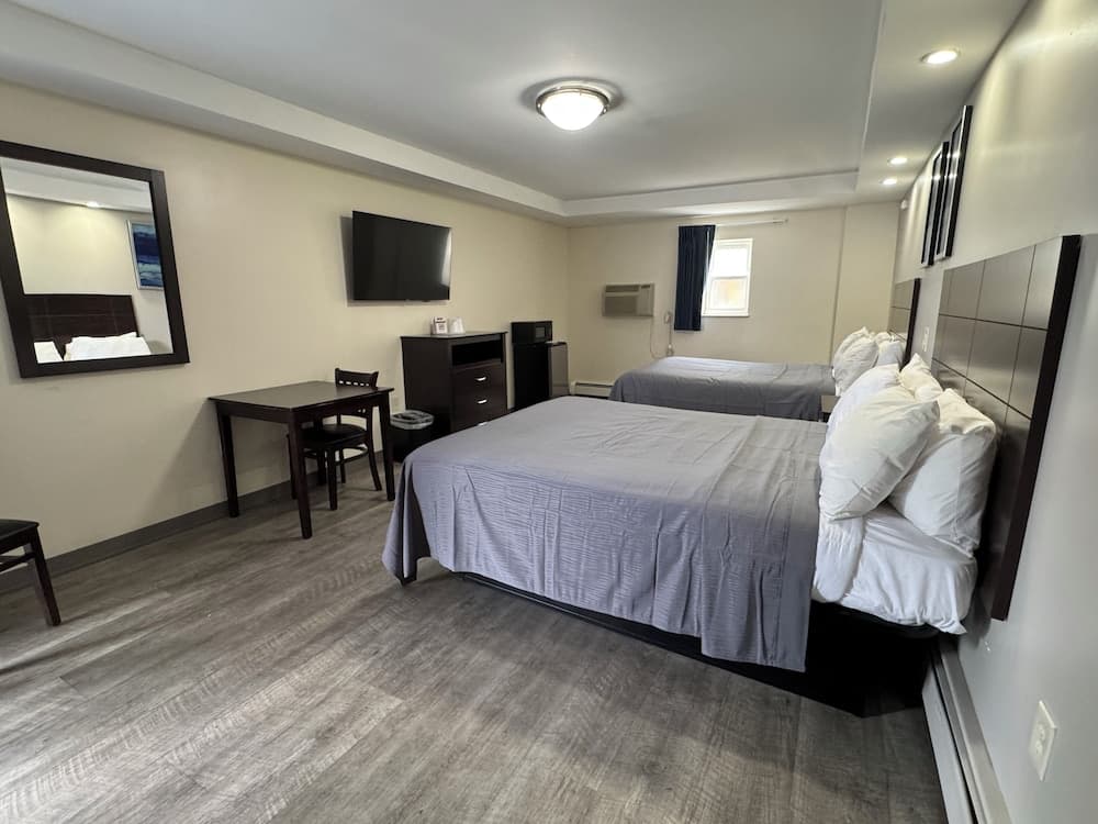 Belleville Motor Lodge property views in Belleville — gallery photo 3