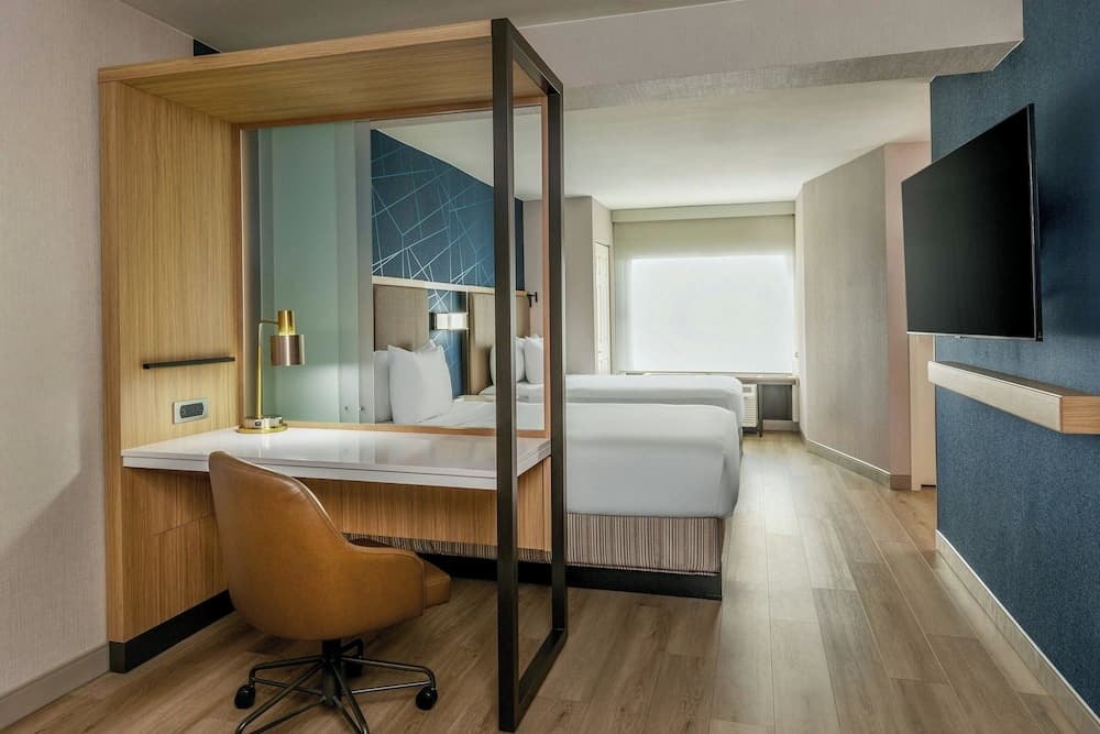 Springhill Suites By Marriott Denver Westminster interior in Westminster, CO — gallery photo 2