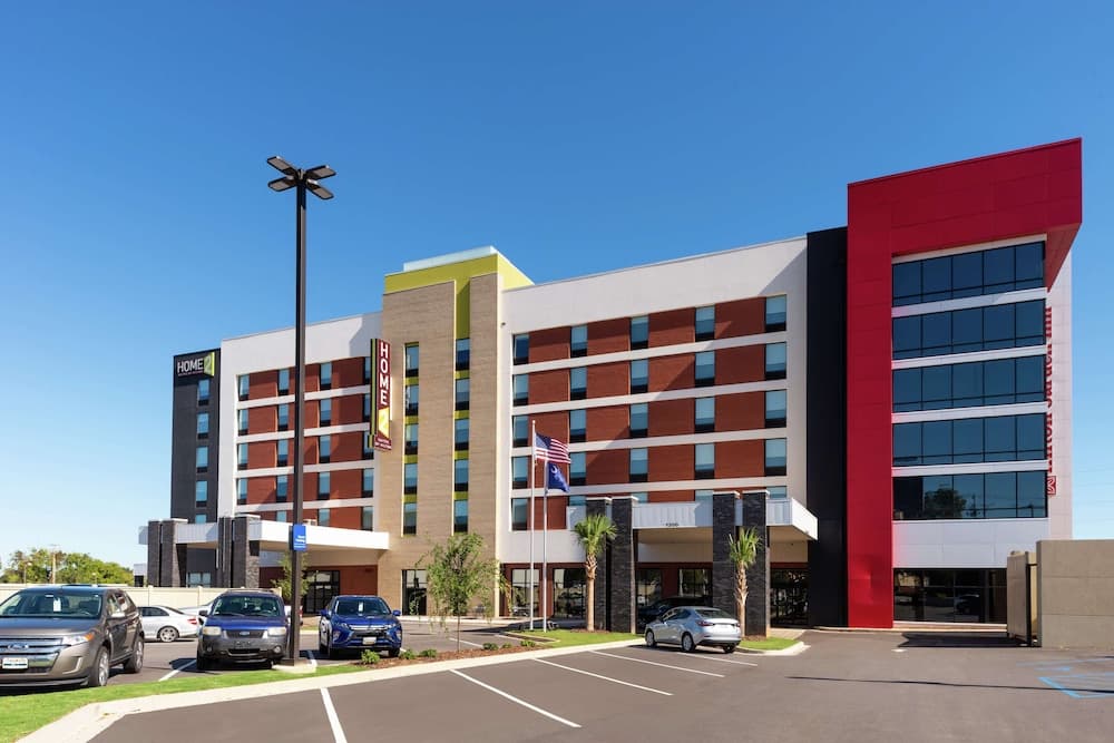 Home2 Suites by Hilton Columbia Downtown featured exterior or lobby in Columbia, SC — similar hotel