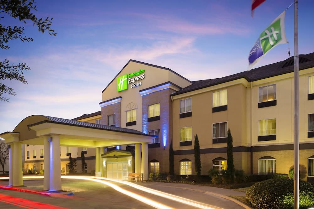 Holiday Inn Express & Suites DFW - Grapevine by IHG featured exterior or lobby in Grapevine, TX — similar hotel