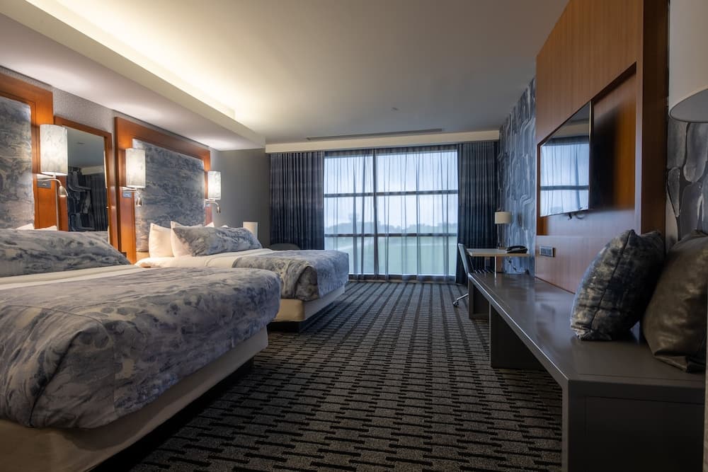 The Hotel at Kirkwood Center gallery photo in Cedar Rapids, IA — image 54