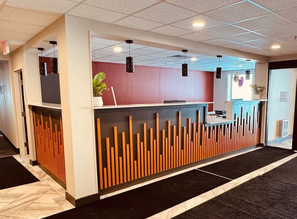 Red Rock Hotel & Suites — hotel in Hibbing, Minnesota