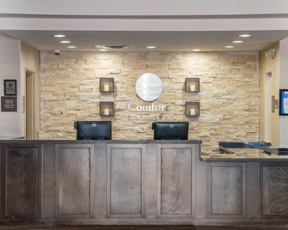 Comfort Inn & Suites San Marcos near Outlet Mall interior in San Marcos, TX — gallery photo 2