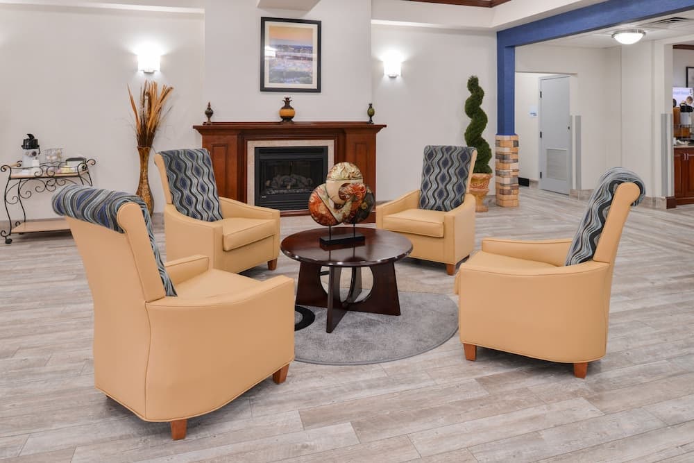 Holiday Inn Express Clanton by IHG property views in Clanton, AL — gallery photo 3