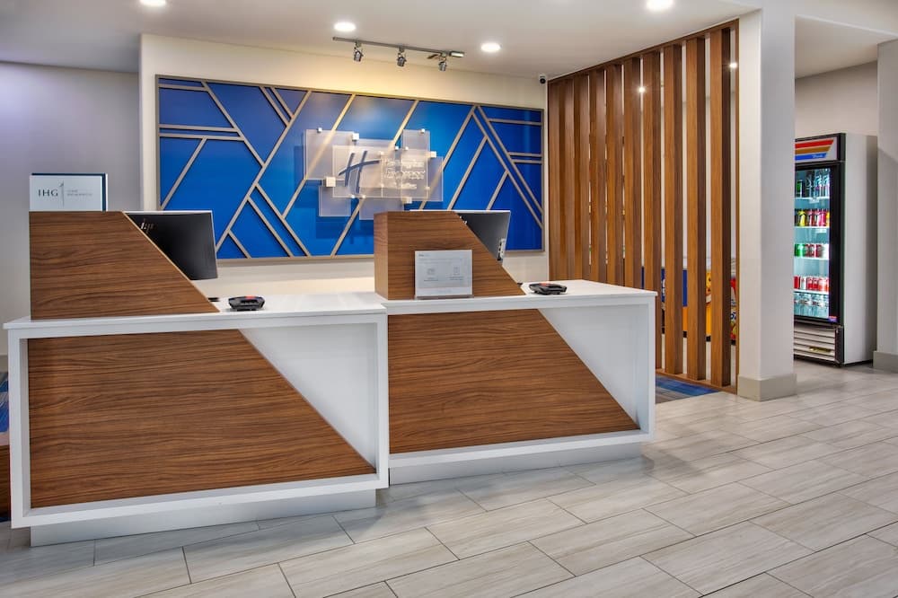 Holiday Inn Express & Suites Houston West - Katy by IHG interior in Katy, TX — gallery photo 2