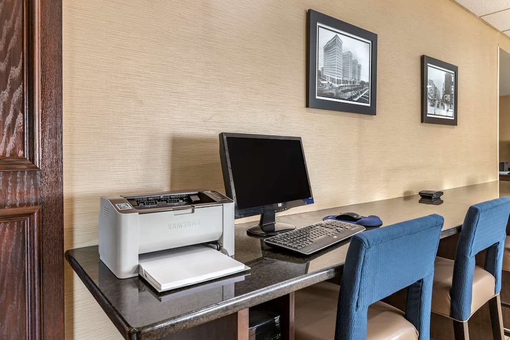Comfort Inn Warren - Detroit North gallery photo in Warren, MI — image 20