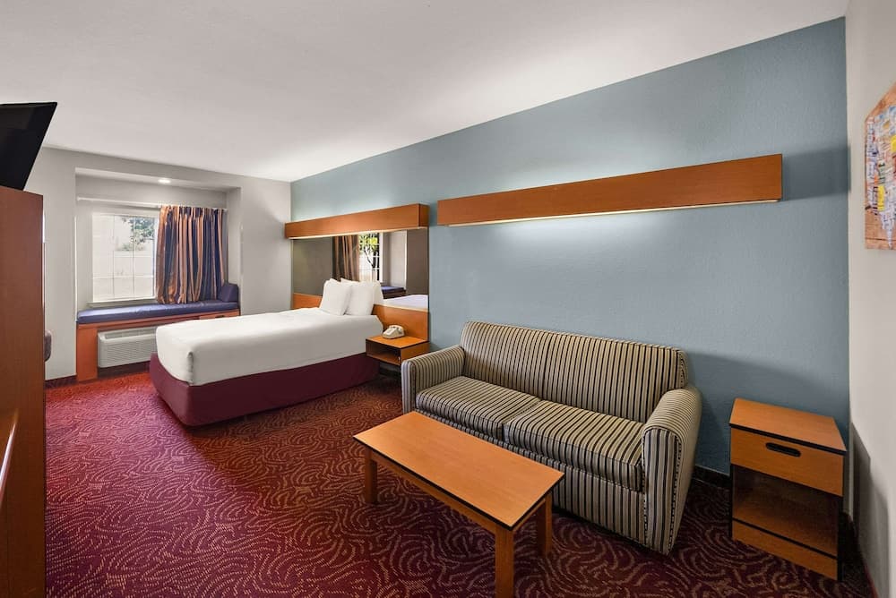 Econo Lodge Inn & Suites Mesquite - Dallas East gallery photo in Mesquite, TX — image 20