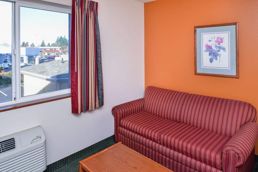 Travelodge Suites by Wyndham Newberg gallery photo in Newberg, OR — image 108