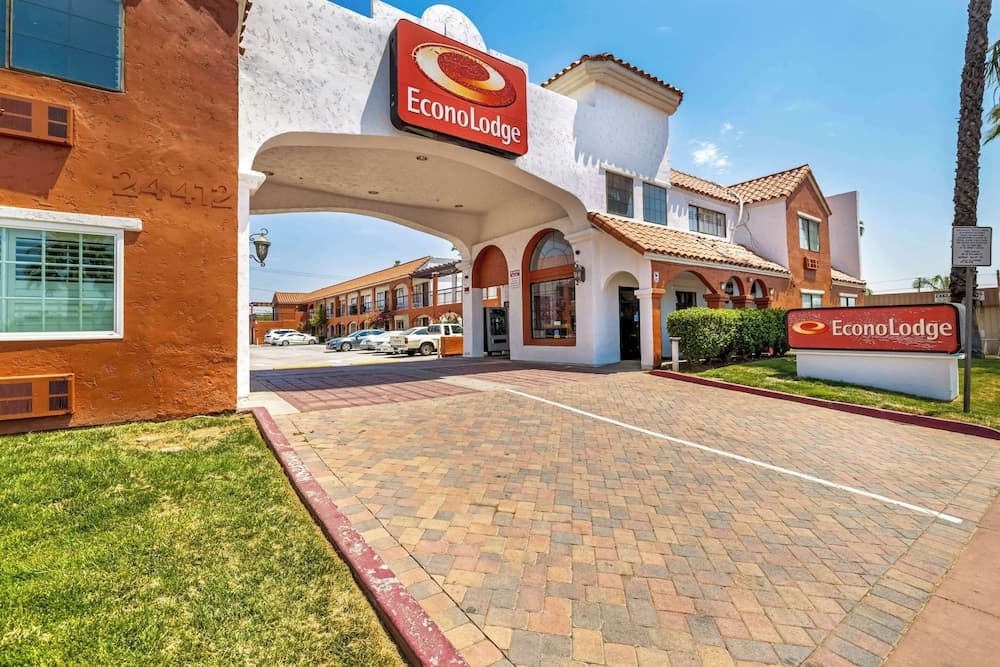 Econo Lodge Moreno Valley featured exterior or lobby in Moreno Valley, CA — similar hotel