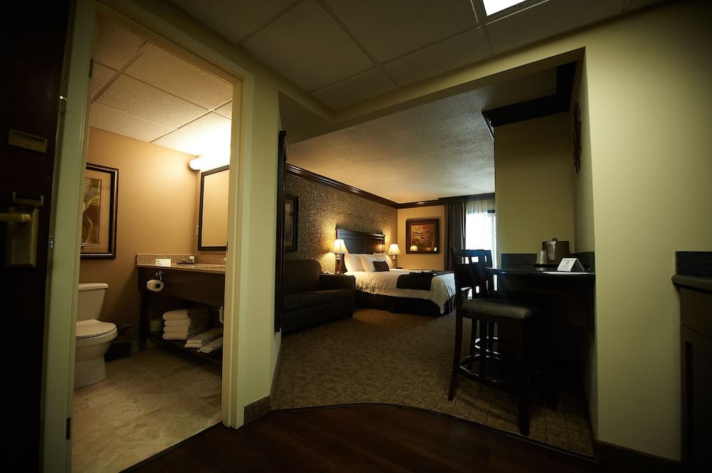 Fourwinds Lakeside Inn & Marina gallery photo in Bloomington, IN — image 28