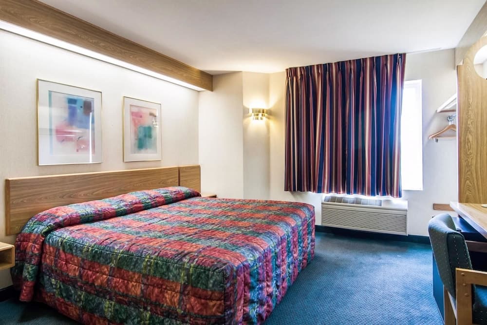 Rodeway Inn Salem Northgate gallery photo in Salem, OR — image 28