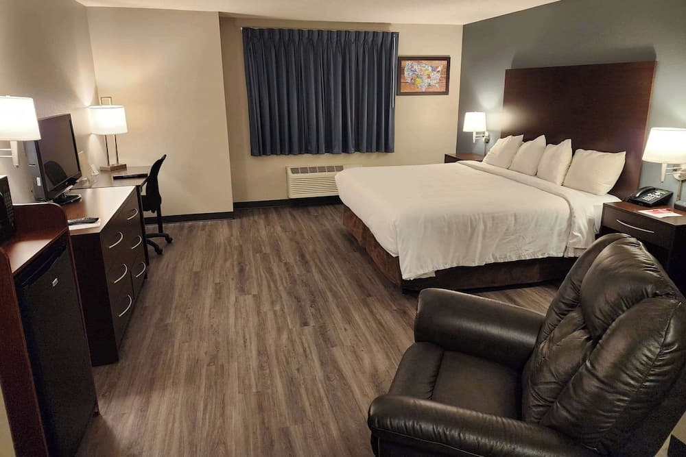 Park Inn property views in Ortonville, MN — gallery photo 3