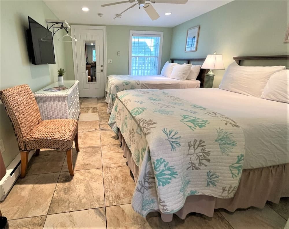 Beach Breeze Inn gallery photo in Falmouth, MA — image 23