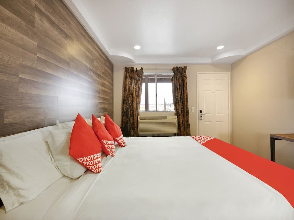 Hotel Avenida Victorville I 15 gallery photo in Victorville, CA — image 5