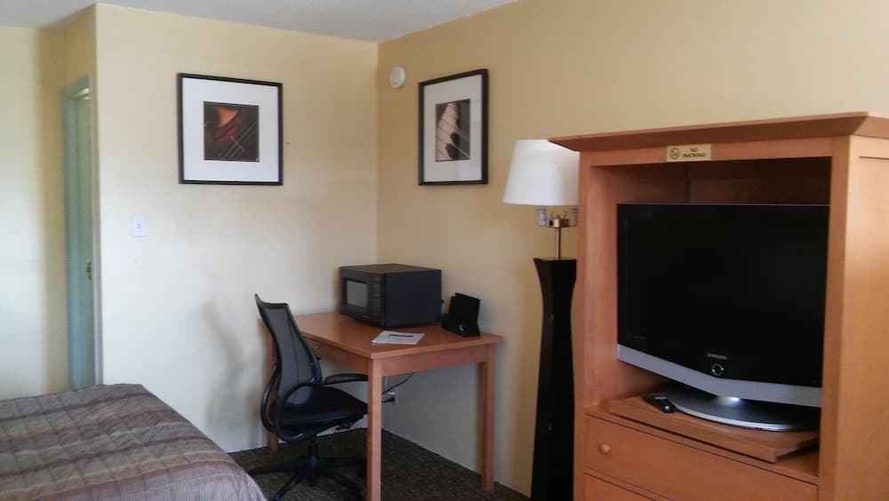 Studio Apartments property views in Sterling, CO — gallery photo 3