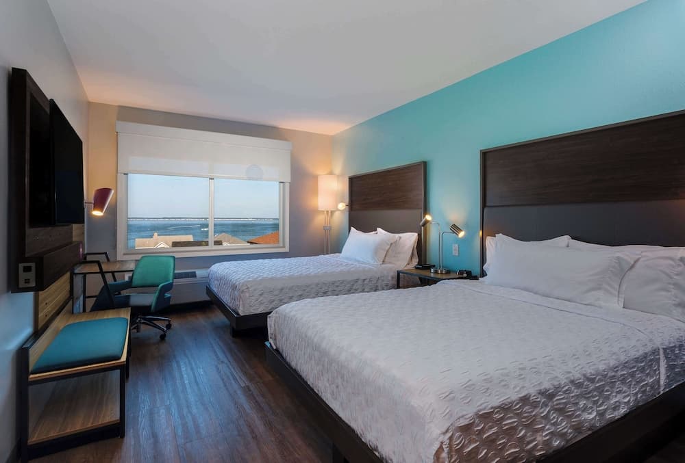 Tru by Hilton Ocean City Bayside featured exterior or lobby in Ocean City, MD — similar hotel