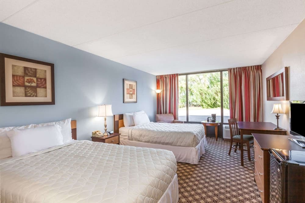 Days Inn by Wyndham Syracuse gallery photo in Syracuse, NY — image 28