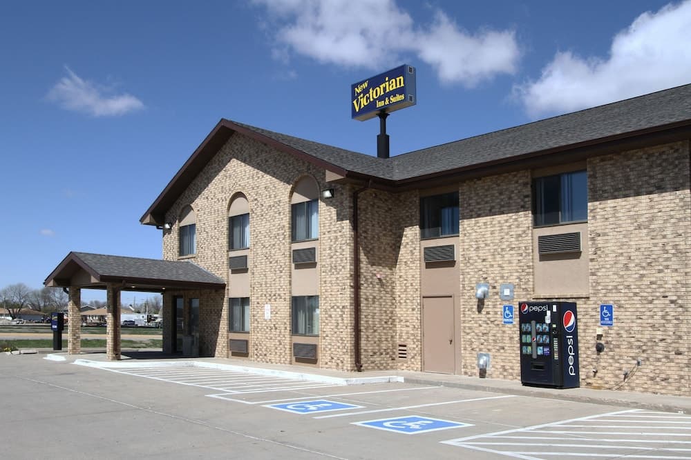 New Victorian Inn and Suites featured exterior or lobby in Kearney, NE — similar hotel