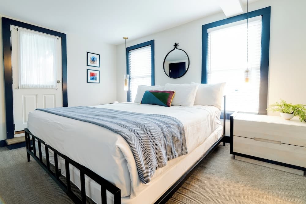 Morgan Hotel interior in Oak Bluffs, MA — gallery photo 2