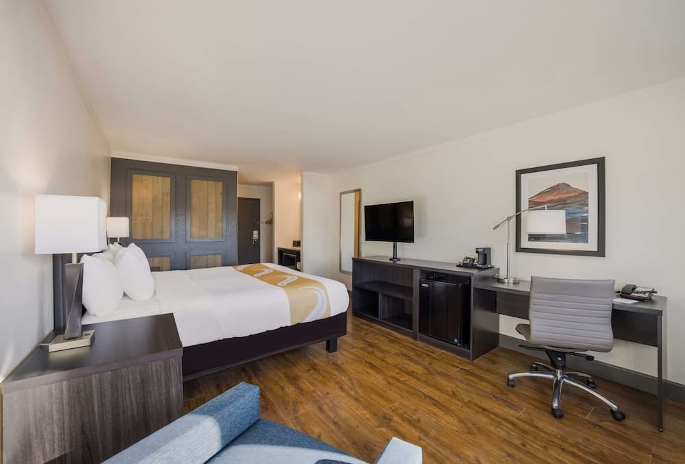 Quality Inn & Suites Castle Rock/SW Denver gallery photo in Castle Rock, CO — image 18